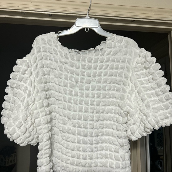 Short sleeve popcorn bubble top - Picture 4 of 5